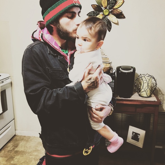 Meet your Posher, ZEE - Picture 4 of 4